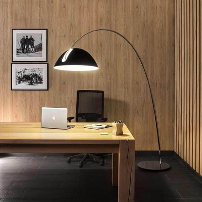 Elegante Lámpara de Pie con Brazo Ajustable - Diseño Escandinavo