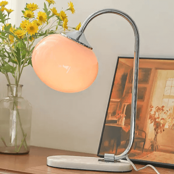 Elegante lámpara de sobremesa de cristal y metal - Ambiente acogedor