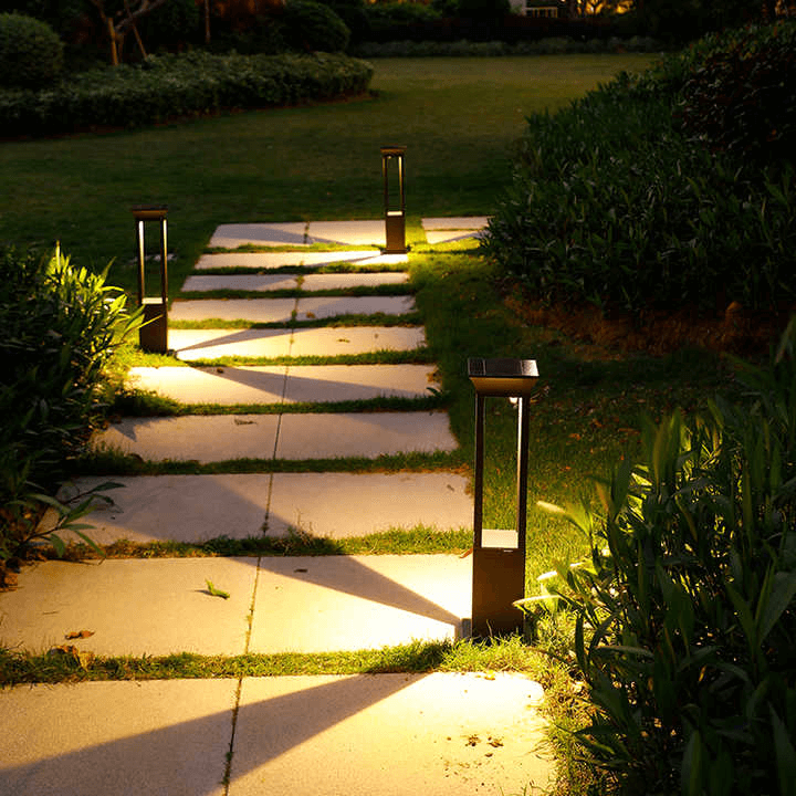 Elegante lámpara solar de jardín para exteriores