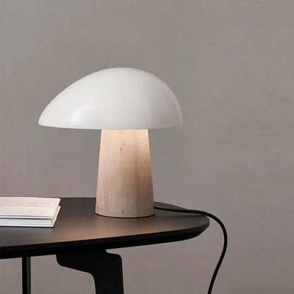 Elegante Lámpara de Mesa - Diseño Moderno