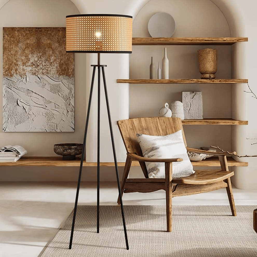 Elegante lámpara de pie de ratán - Diseño moderno