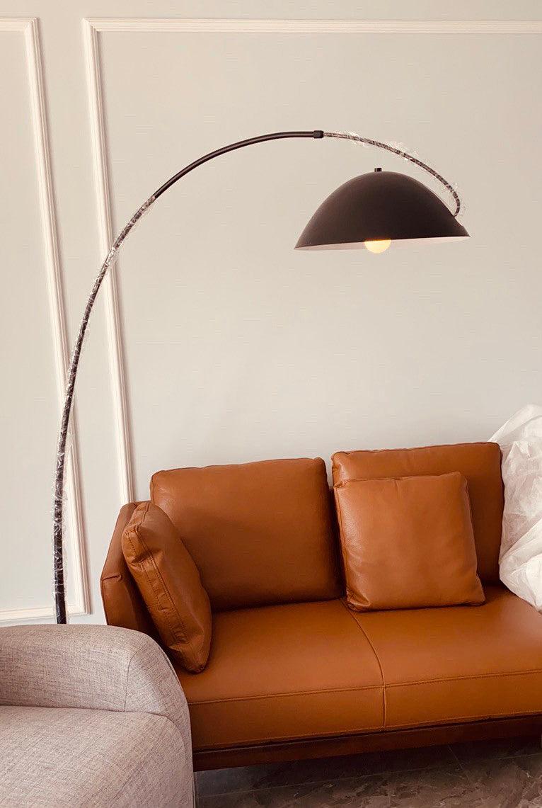 Elegante Lámpara de Pie con Brazo Ajustable - Diseño Escandinavo