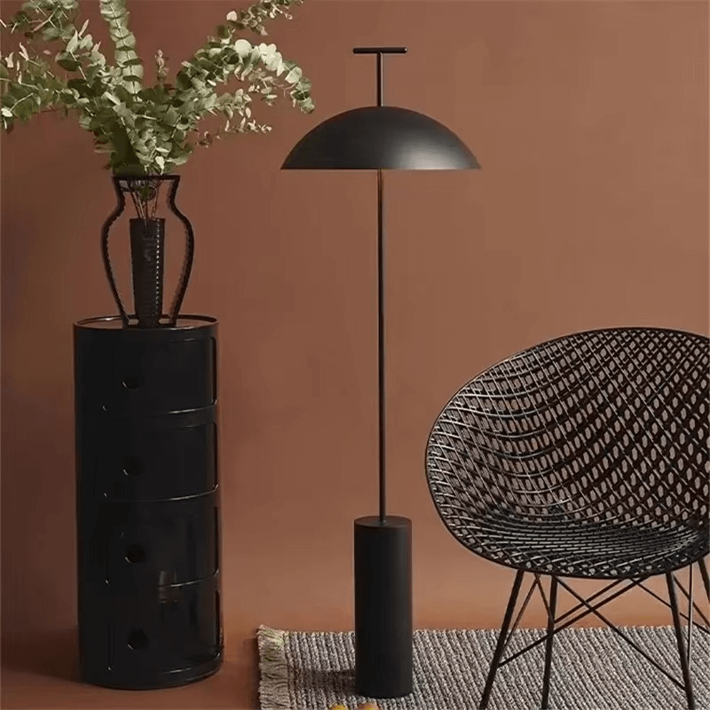 Lámpara de pie minimalista para hogares modernos