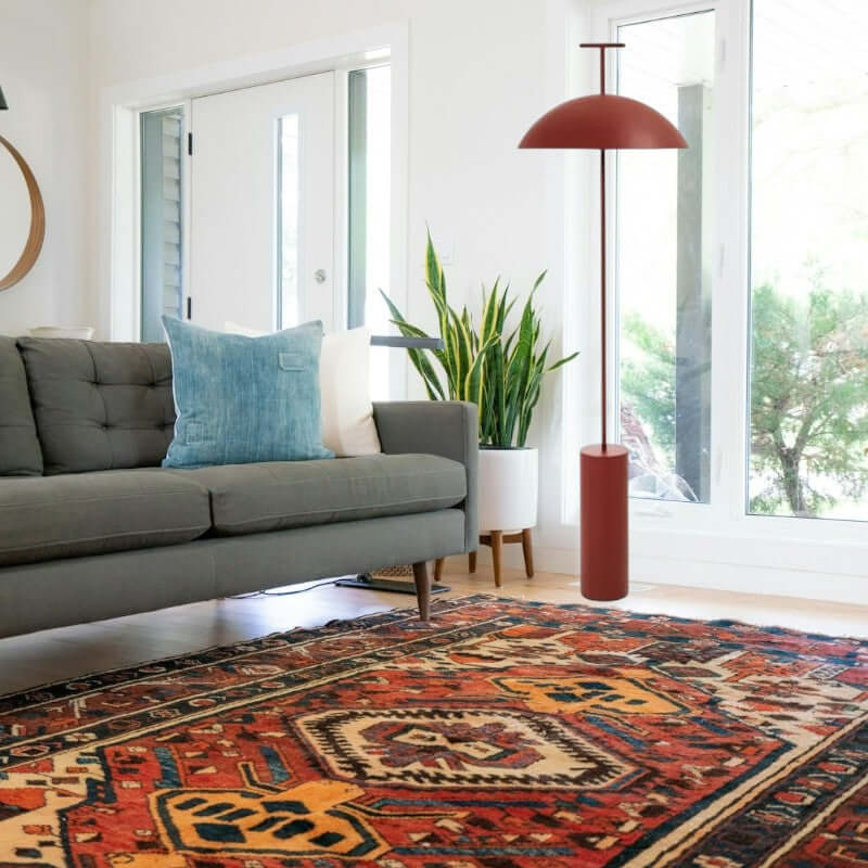 Lámpara de pie minimalista para hogares modernos
