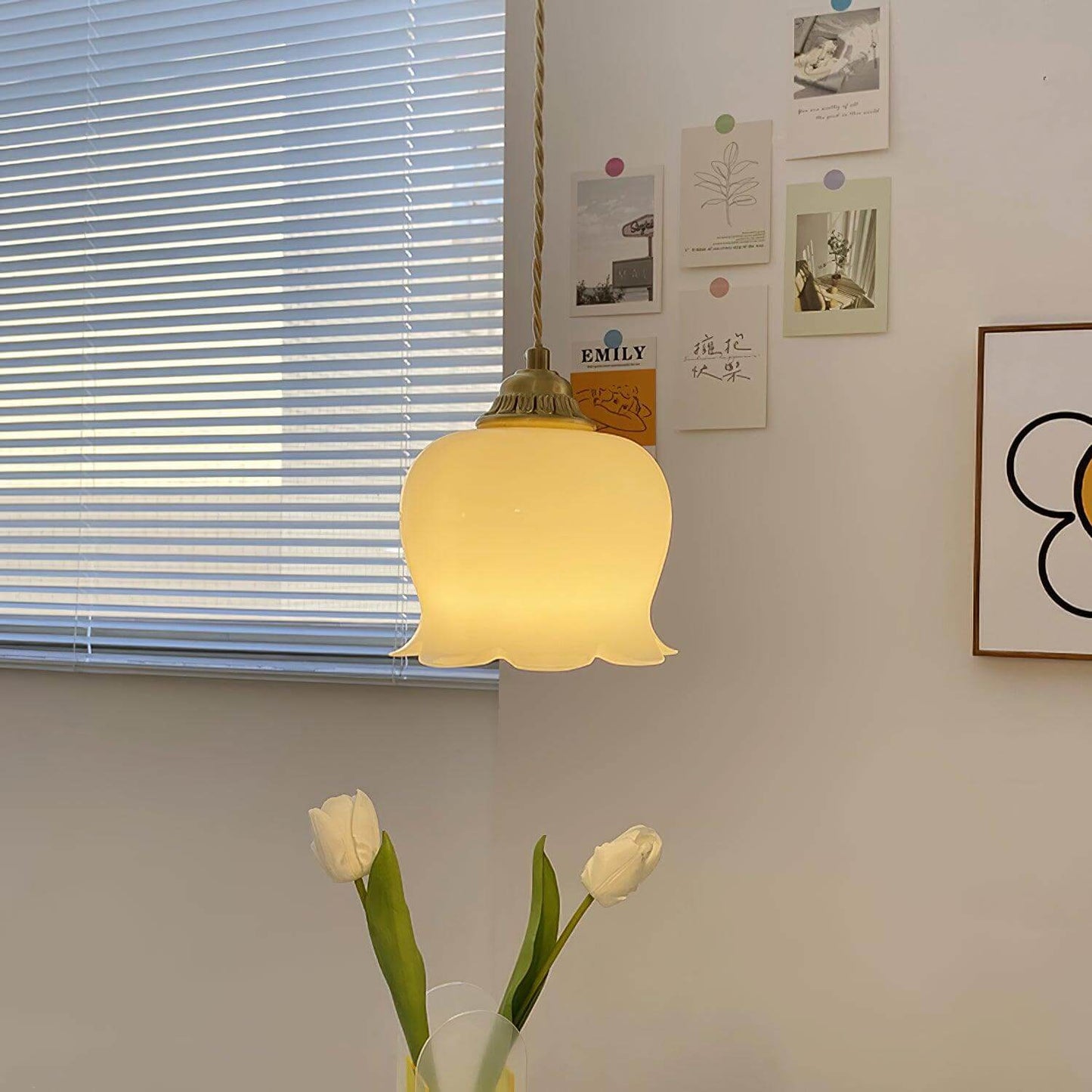Lámpara colgante Flower - Iluminación elegante y natural