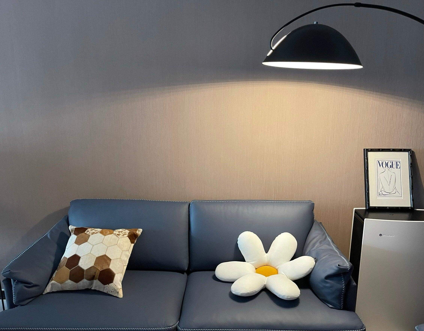 Elegante Lámpara de Pie con Brazo Ajustable - Diseño Escandinavo