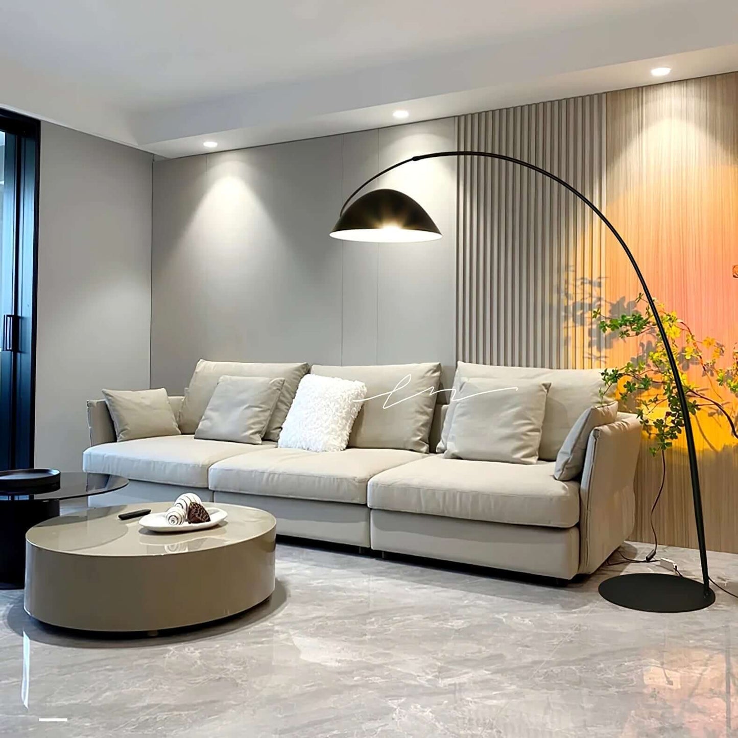Elegante Lámpara de Pie con Brazo Ajustable - Diseño Escandinavo