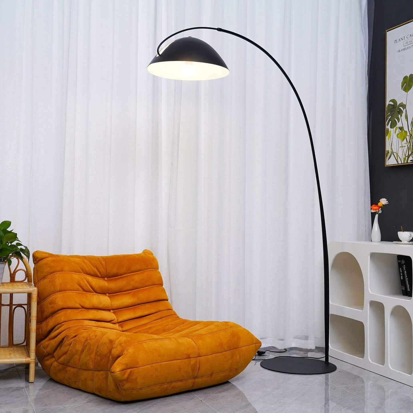 Elegante Lámpara de Pie con Brazo Ajustable - Diseño Escandinavo